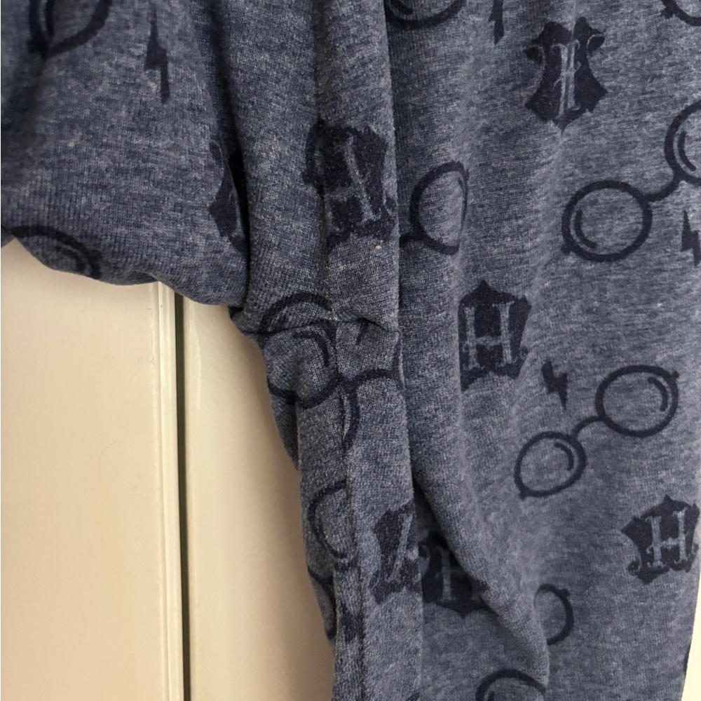 Harry Potter Loungewear Set, Long Sleeve Crewneck and Sweatpants, Adult Small - Picture 15 of 15